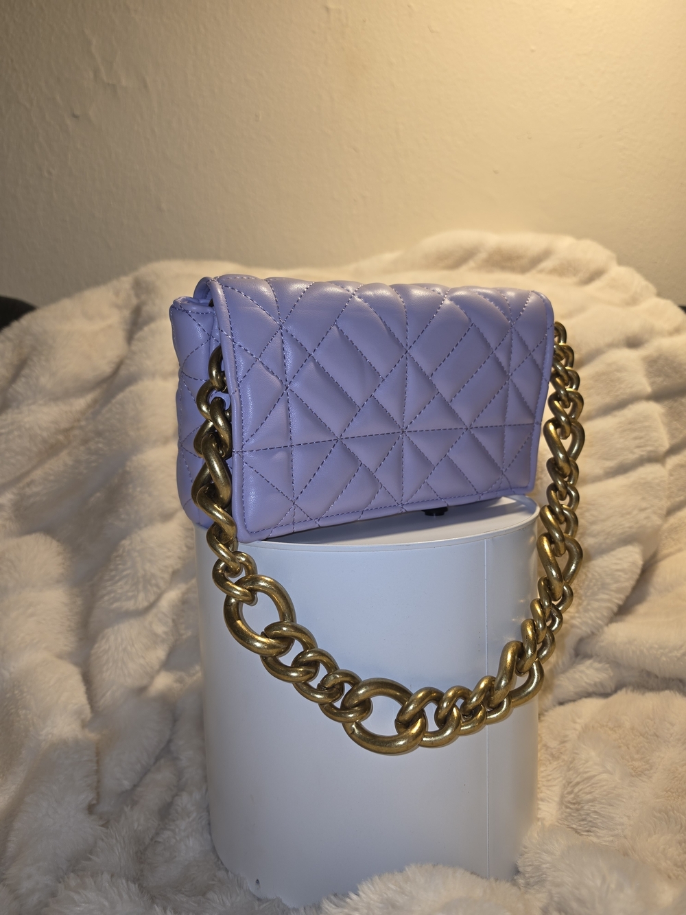 Quilted Lavender Shoulder Bag with Gold Chain